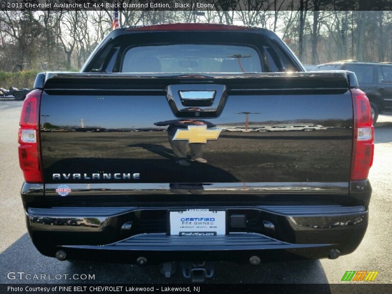 Black / Ebony 2013 Chevrolet Avalanche LT 4x4 Black Diamond Edition