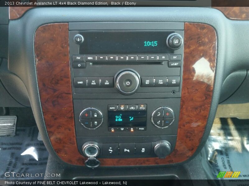 Black / Ebony 2013 Chevrolet Avalanche LT 4x4 Black Diamond Edition