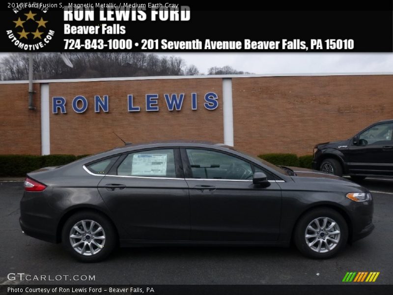 Magnetic Metallic / Medium Earth Gray 2016 Ford Fusion S