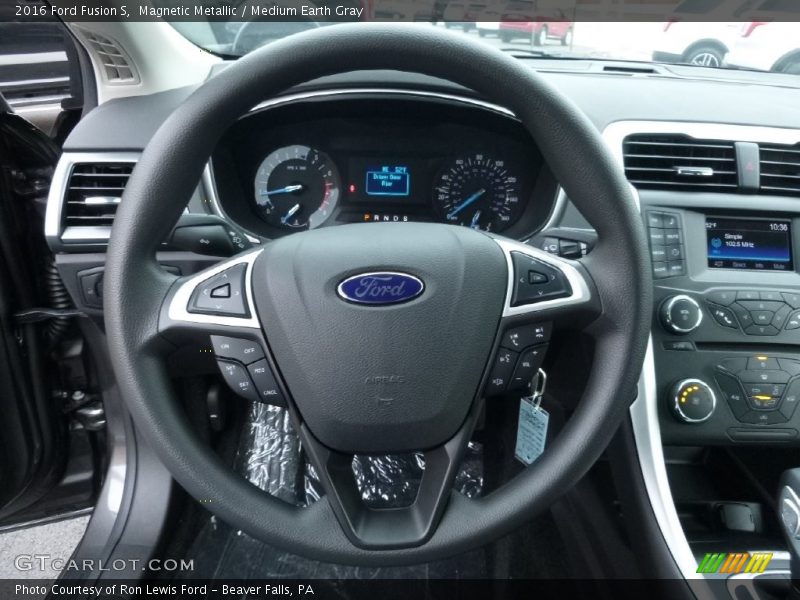 Magnetic Metallic / Medium Earth Gray 2016 Ford Fusion S