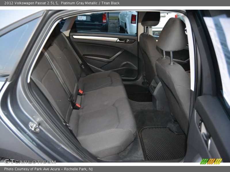 Platinum Gray Metallic / Titan Black 2012 Volkswagen Passat 2.5L S