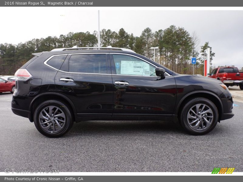 Magnetic Black / Charcoal 2016 Nissan Rogue SL