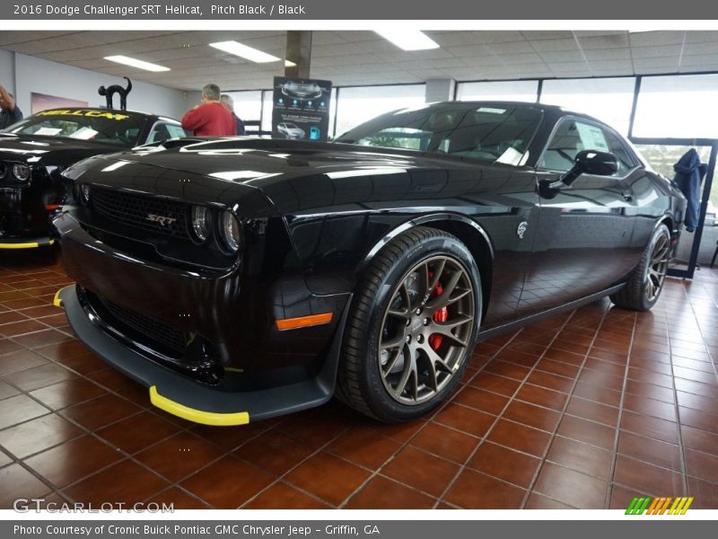 Pitch Black / Black 2016 Dodge Challenger SRT Hellcat