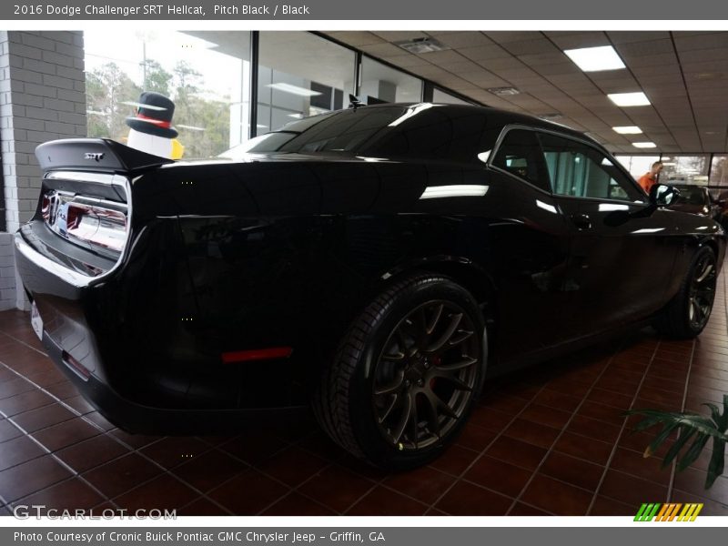Pitch Black / Black 2016 Dodge Challenger SRT Hellcat