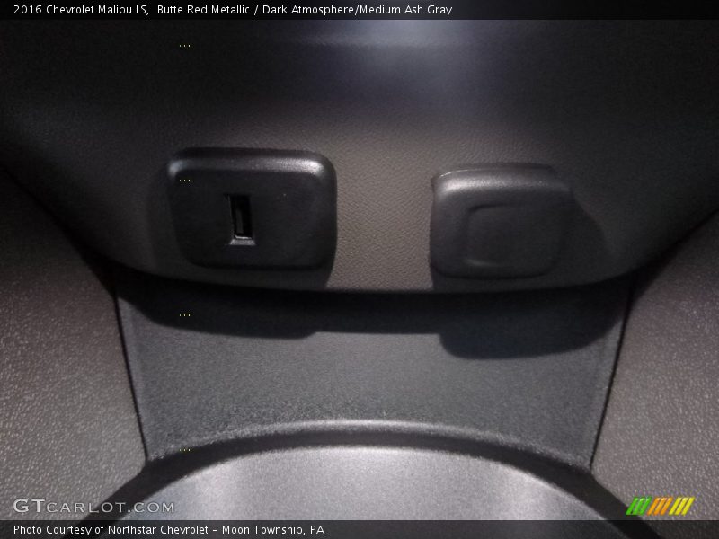 Controls of 2016 Malibu LS