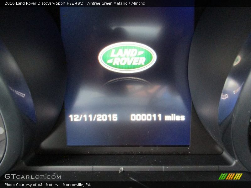 Aintree Green Metallic / Almond 2016 Land Rover Discovery Sport HSE 4WD