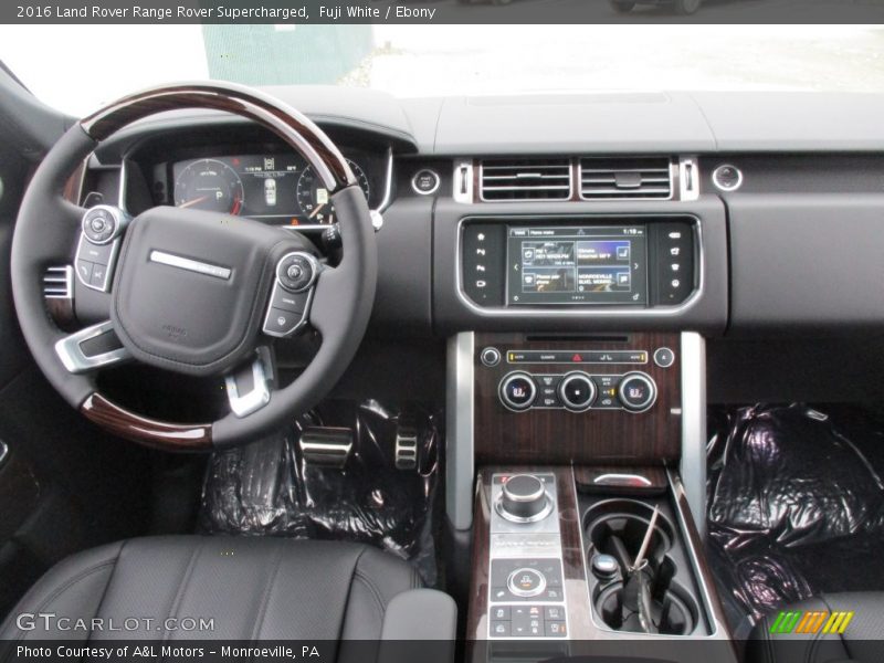 Fuji White / Ebony 2016 Land Rover Range Rover Supercharged
