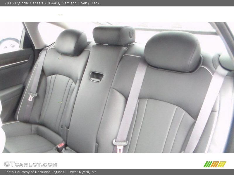Santiago Silver / Black 2016 Hyundai Genesis 3.8 AWD