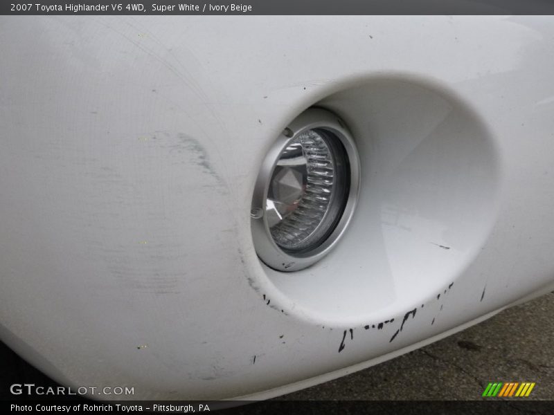 Super White / Ivory Beige 2007 Toyota Highlander V6 4WD
