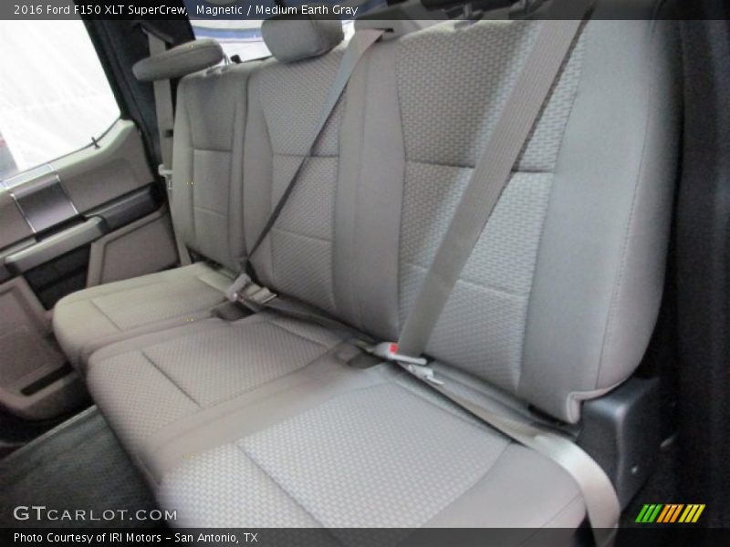 Magnetic / Medium Earth Gray 2016 Ford F150 XLT SuperCrew