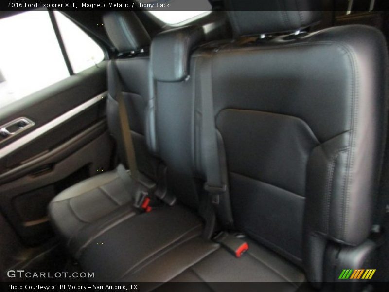 Magnetic Metallic / Ebony Black 2016 Ford Explorer XLT