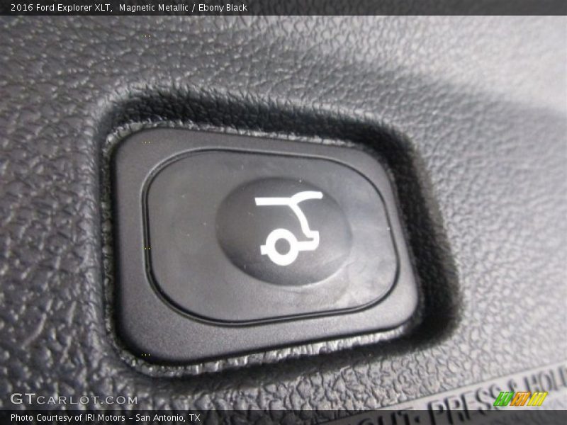 Magnetic Metallic / Ebony Black 2016 Ford Explorer XLT