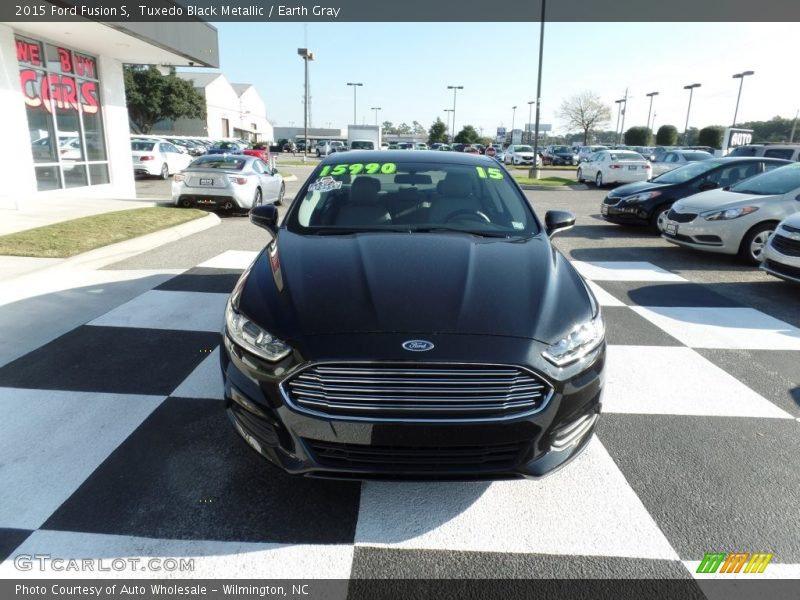 Tuxedo Black Metallic / Earth Gray 2015 Ford Fusion S