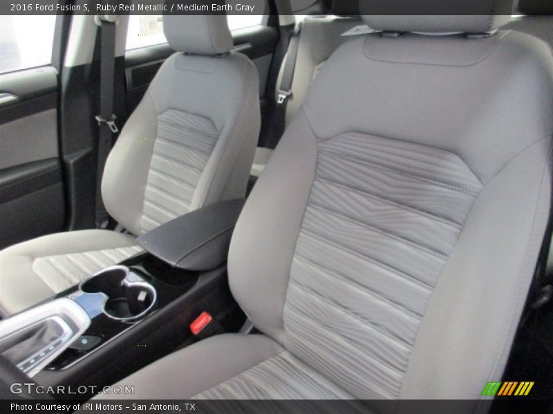Ruby Red Metallic / Medium Earth Gray 2016 Ford Fusion S