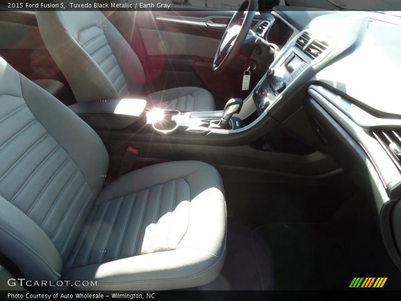 Tuxedo Black Metallic / Earth Gray 2015 Ford Fusion S
