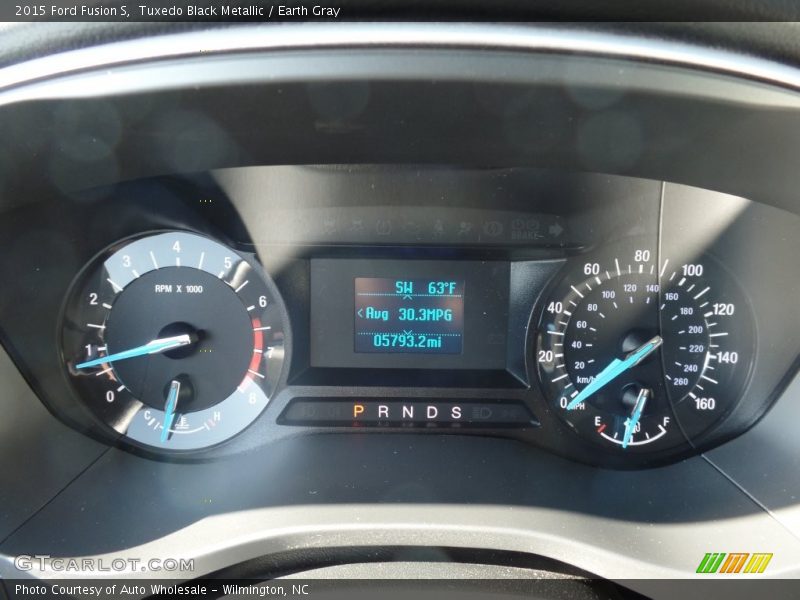 Tuxedo Black Metallic / Earth Gray 2015 Ford Fusion S