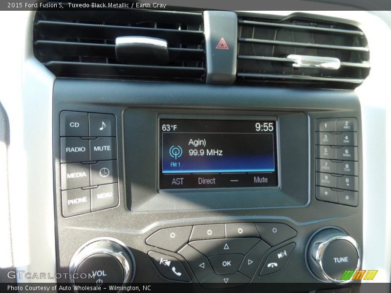 Tuxedo Black Metallic / Earth Gray 2015 Ford Fusion S