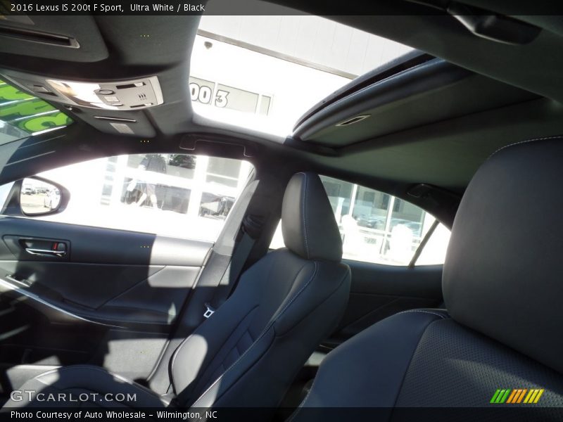 Ultra White / Black 2016 Lexus IS 200t F Sport