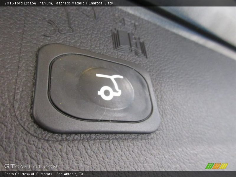Magnetic Metallic / Charcoal Black 2016 Ford Escape Titanium