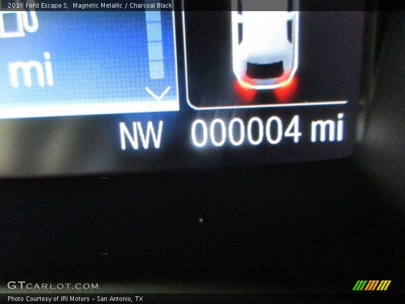 Magnetic Metallic / Charcoal Black 2016 Ford Escape S