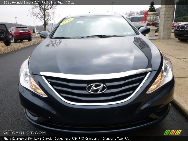 Pacific Blue Pearl / Gray 2011 Hyundai Sonata GLS