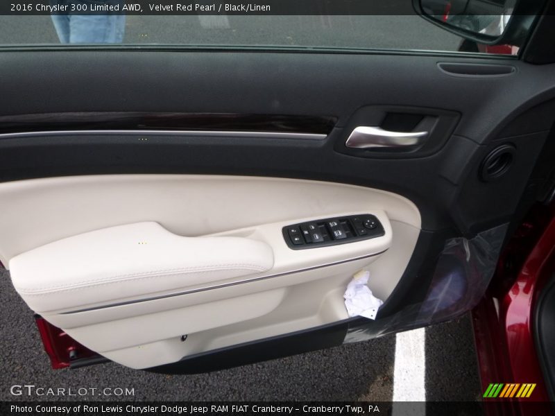 Velvet Red Pearl / Black/Linen 2016 Chrysler 300 Limited AWD