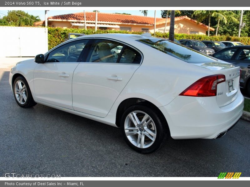Ice White / Soft Beige 2014 Volvo S60 T5