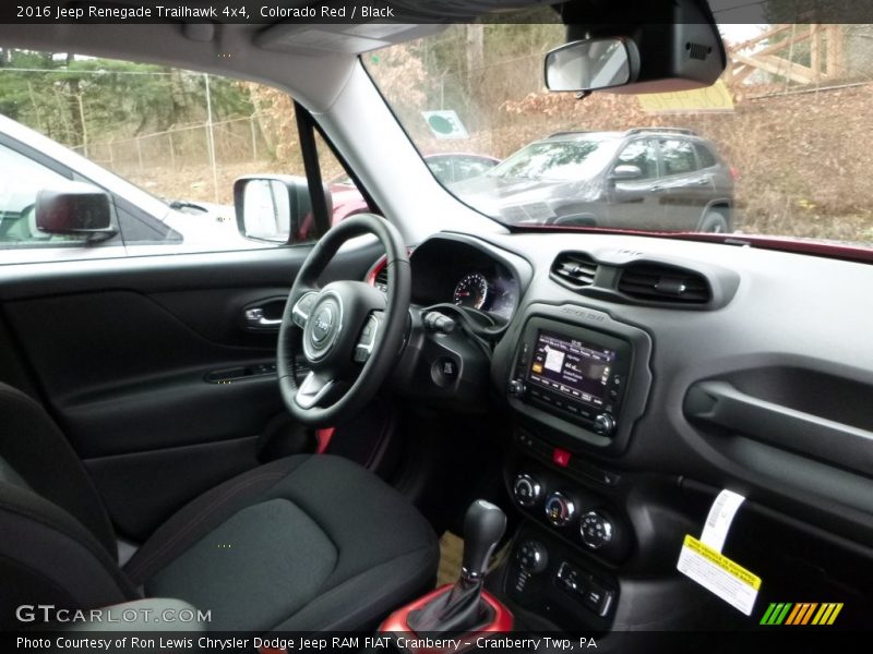 Colorado Red / Black 2016 Jeep Renegade Trailhawk 4x4