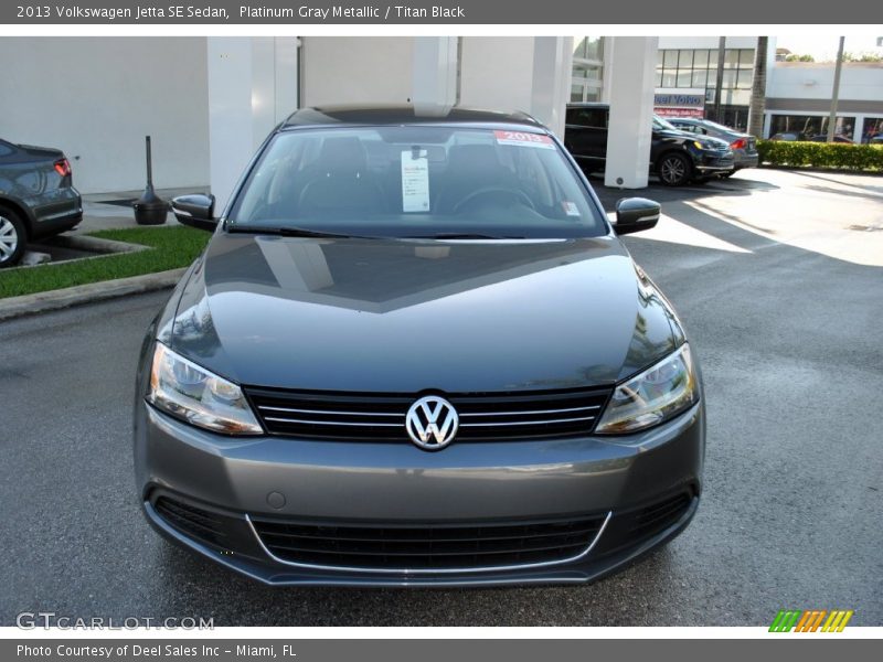 Platinum Gray Metallic / Titan Black 2013 Volkswagen Jetta SE Sedan