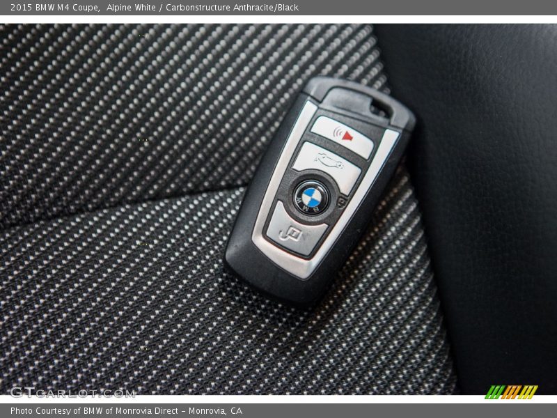 Alpine White / Carbonstructure Anthracite/Black 2015 BMW M4 Coupe