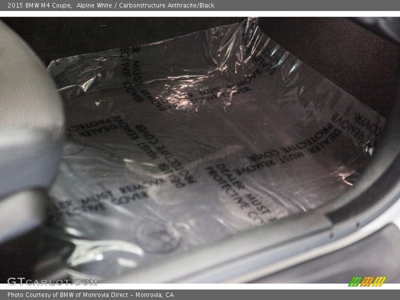 Alpine White / Carbonstructure Anthracite/Black 2015 BMW M4 Coupe