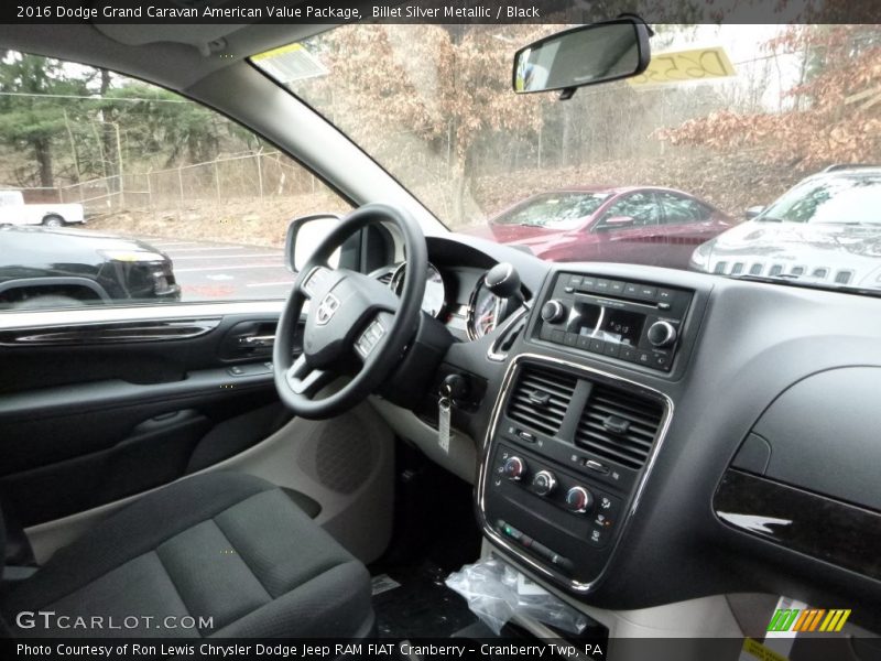 Billet Silver Metallic / Black 2016 Dodge Grand Caravan American Value Package