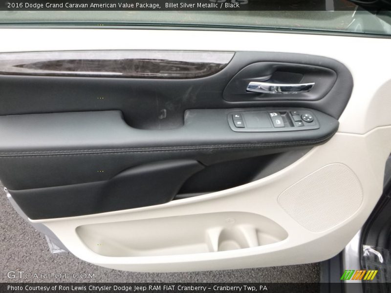 Billet Silver Metallic / Black 2016 Dodge Grand Caravan American Value Package