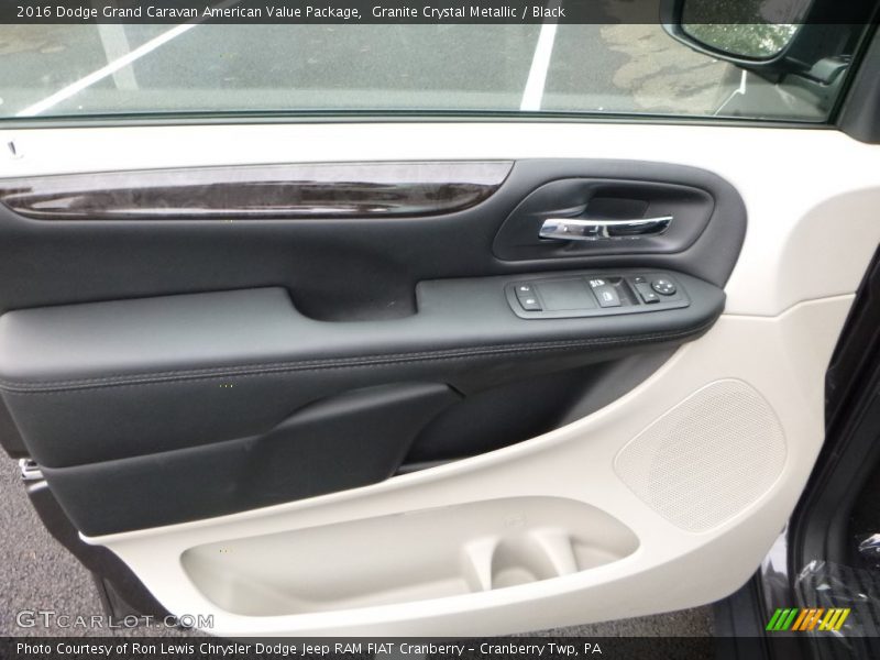 Granite Crystal Metallic / Black 2016 Dodge Grand Caravan American Value Package
