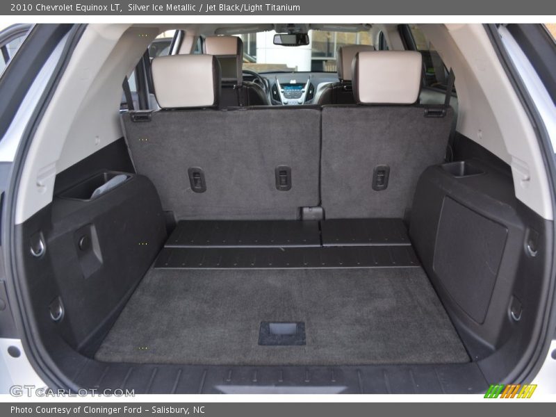 Silver Ice Metallic / Jet Black/Light Titanium 2010 Chevrolet Equinox LT