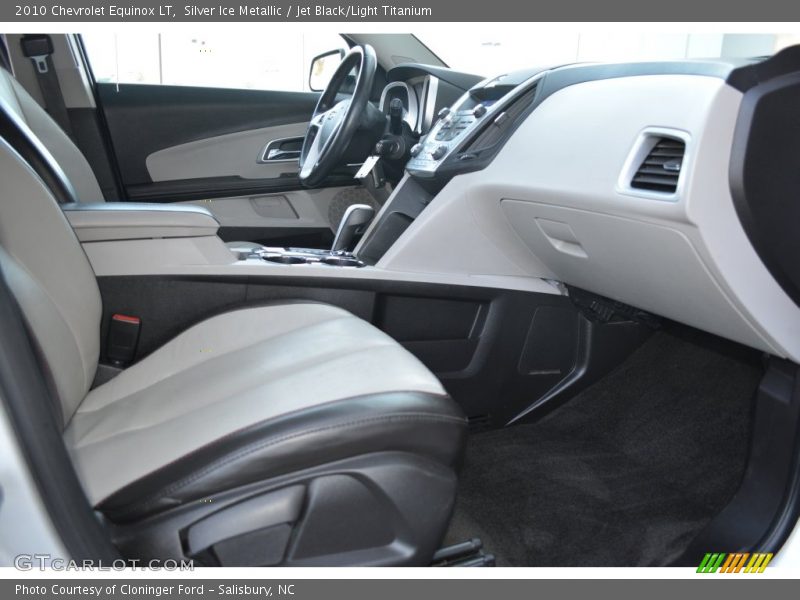 Silver Ice Metallic / Jet Black/Light Titanium 2010 Chevrolet Equinox LT