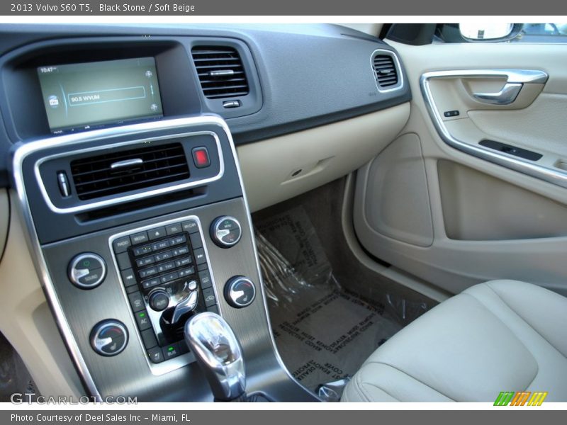 Black Stone / Soft Beige 2013 Volvo S60 T5