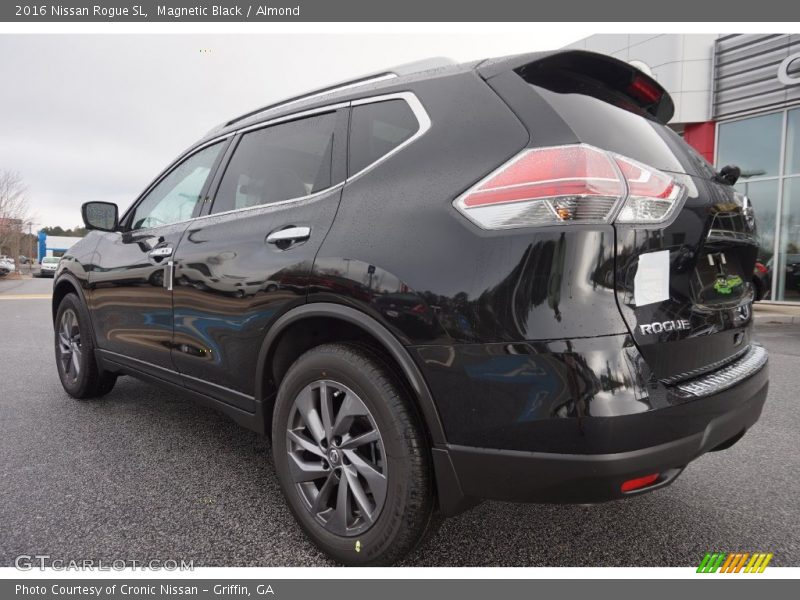 Magnetic Black / Almond 2016 Nissan Rogue SL