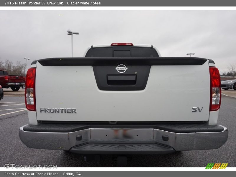Glacier White / Steel 2016 Nissan Frontier SV Crew Cab