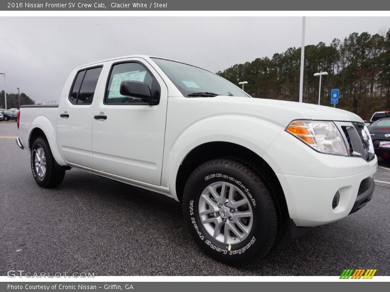Front 3/4 View of 2016 Frontier SV Crew Cab
