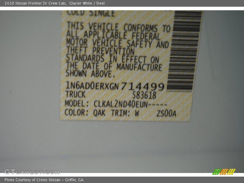 Glacier White / Steel 2016 Nissan Frontier SV Crew Cab