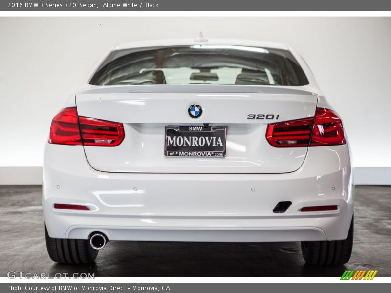 Alpine White / Black 2016 BMW 3 Series 320i Sedan