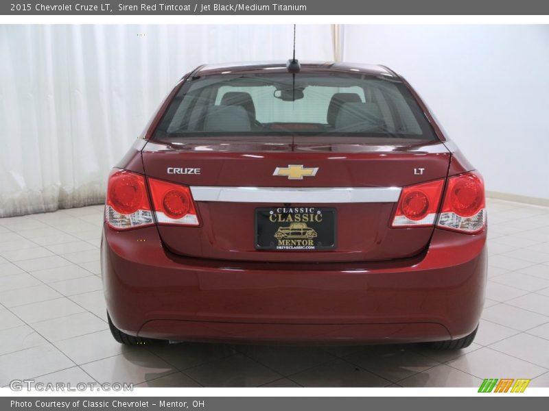 Siren Red Tintcoat / Jet Black/Medium Titanium 2015 Chevrolet Cruze LT