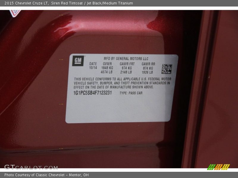 Siren Red Tintcoat / Jet Black/Medium Titanium 2015 Chevrolet Cruze LT