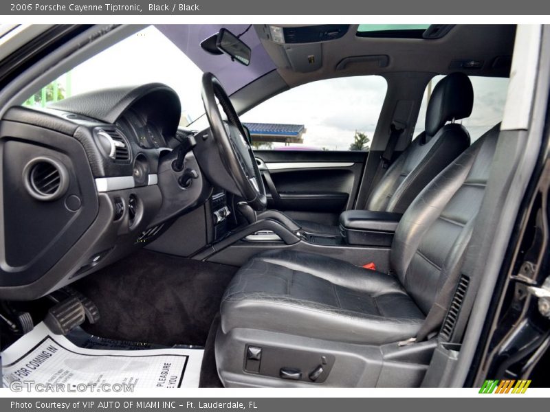 Front Seat of 2006 Cayenne Tiptronic