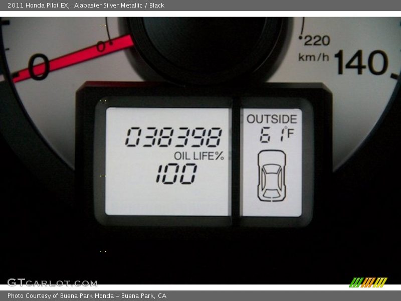 Alabaster Silver Metallic / Black 2011 Honda Pilot EX