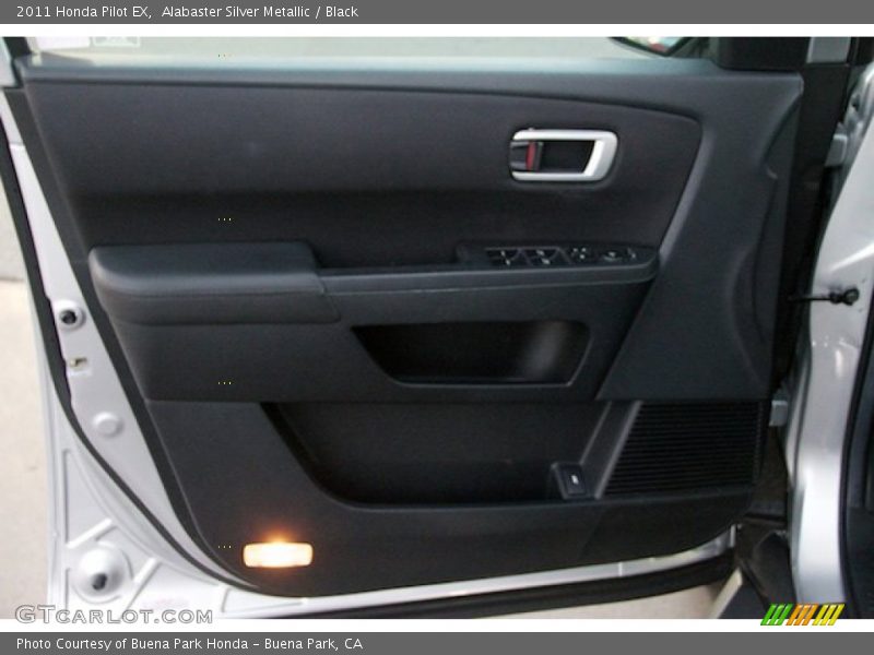 Alabaster Silver Metallic / Black 2011 Honda Pilot EX