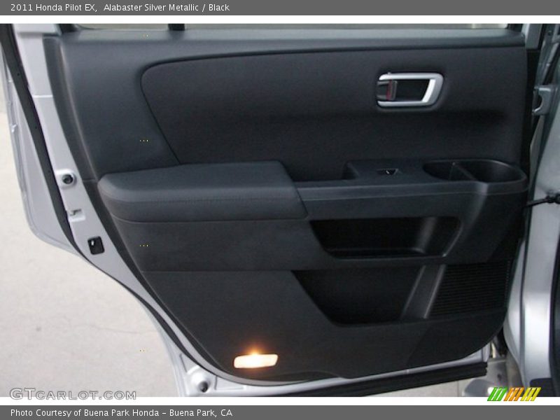 Alabaster Silver Metallic / Black 2011 Honda Pilot EX
