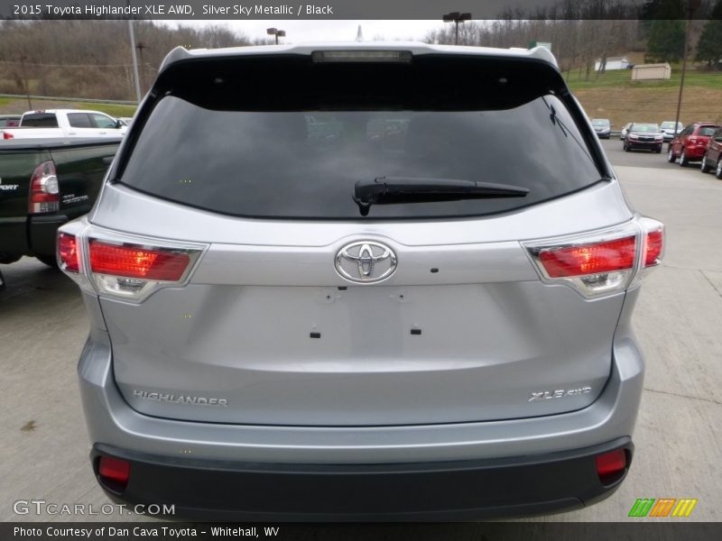 Silver Sky Metallic / Black 2015 Toyota Highlander XLE AWD
