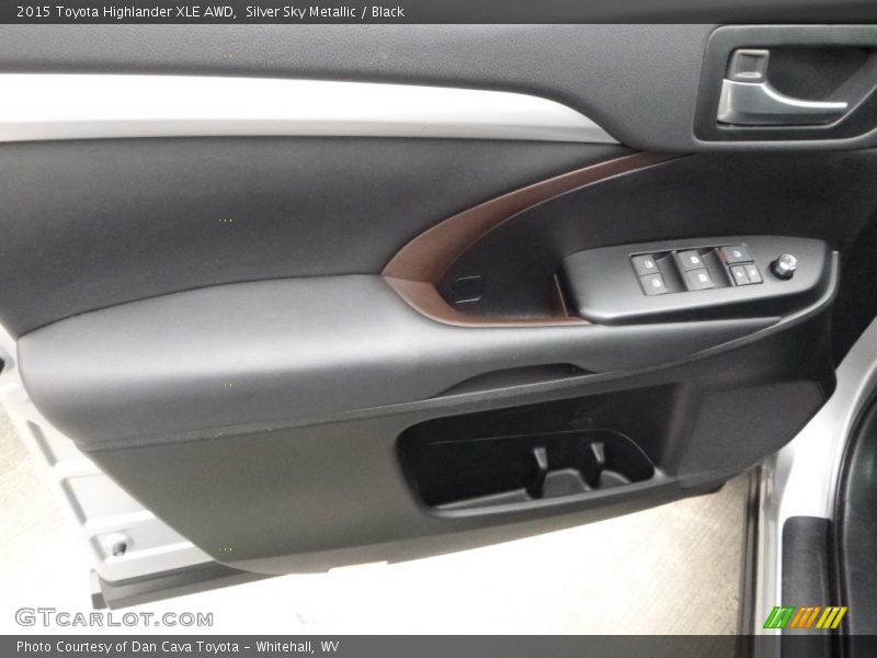 Silver Sky Metallic / Black 2015 Toyota Highlander XLE AWD